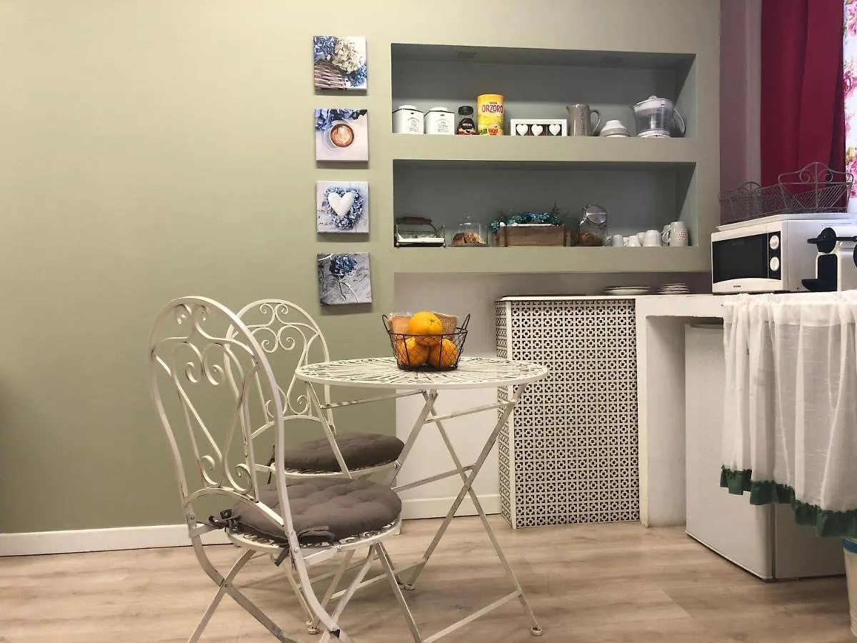 Alojamento de Acomodação e Pequeno-almoço Residenza Fiori Di Grano Acomodação com café da manhã Milão
