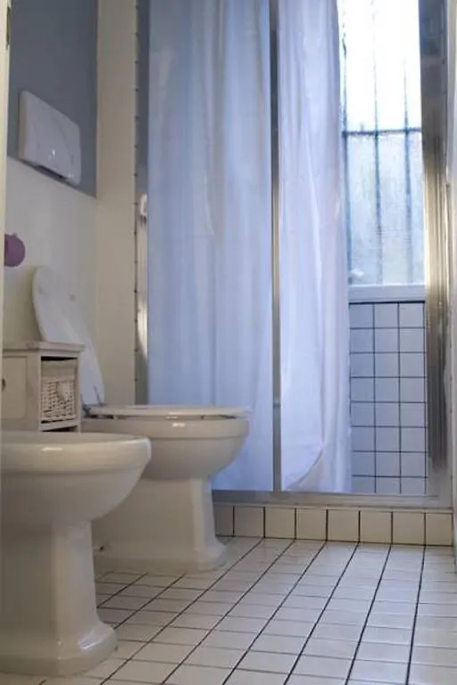 ** Alojamento de Acomodação e Pequeno-almoço Residenza Fiori Di Grano Acomodação com café da manhã Milão Itália