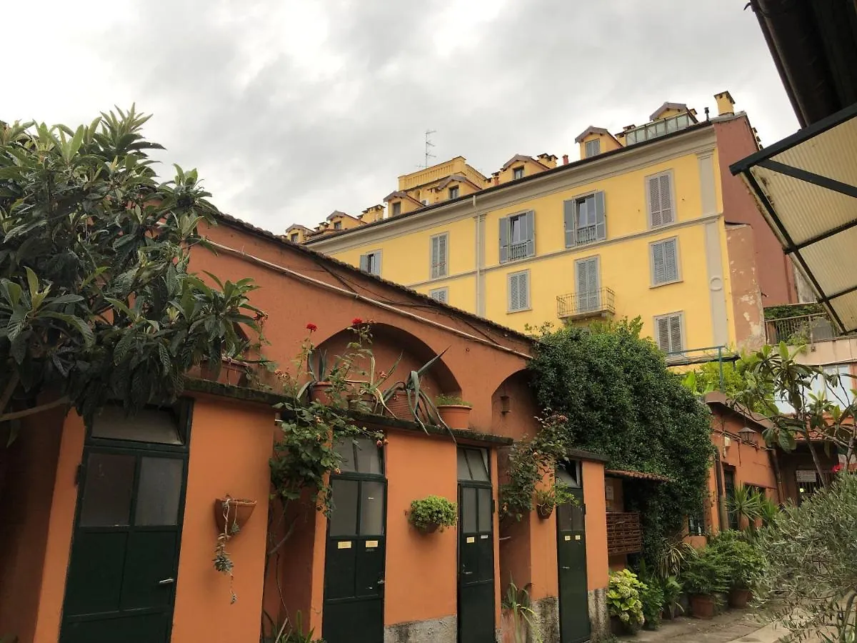 Bed and Breakfast Residenza Fiori Di Grano Милан Отель типа 